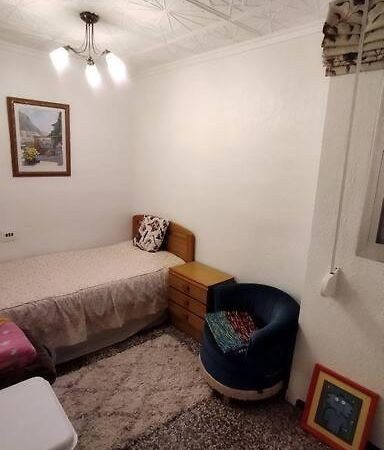 Charming Three Bedroom Apartment In Alcoi 外观 照片