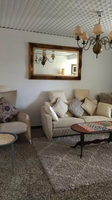 Charming Three Bedroom Apartment In Alcoi 外观 照片